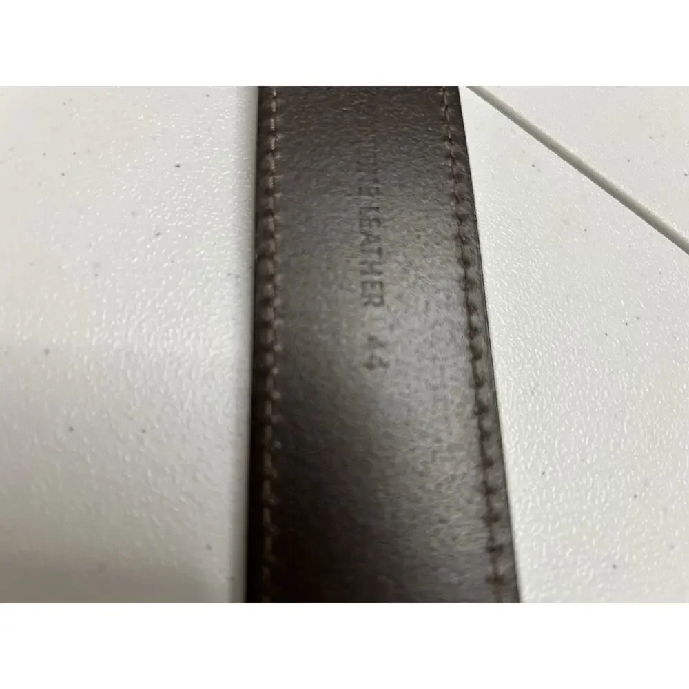 Carhartt Brown Leather Belt, Logo Brass Colored Buckle 2200 Size 44